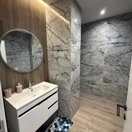 Palm Paradise Apartment Golem (Tirana)